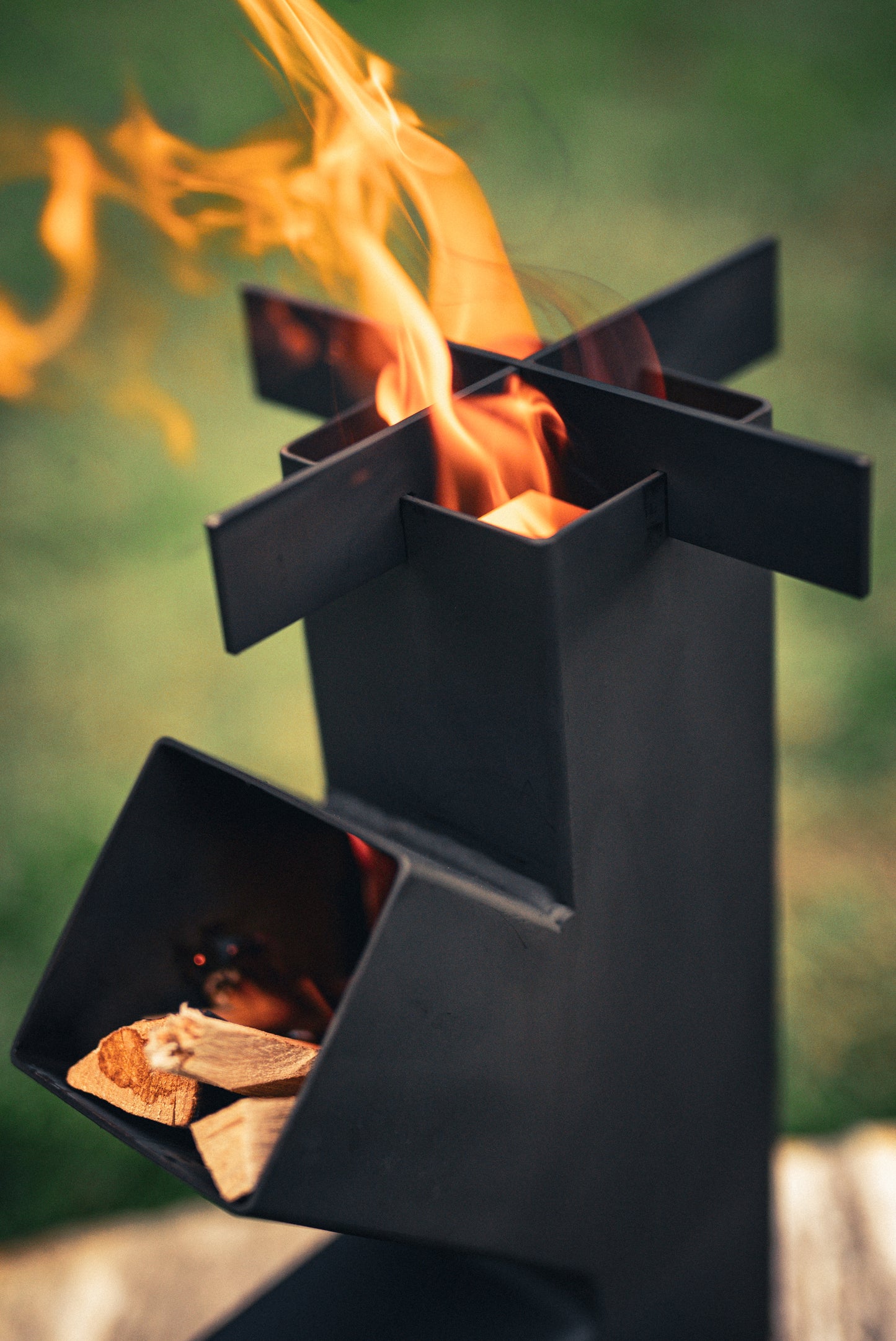 Rocket Stove “Peak Grill”