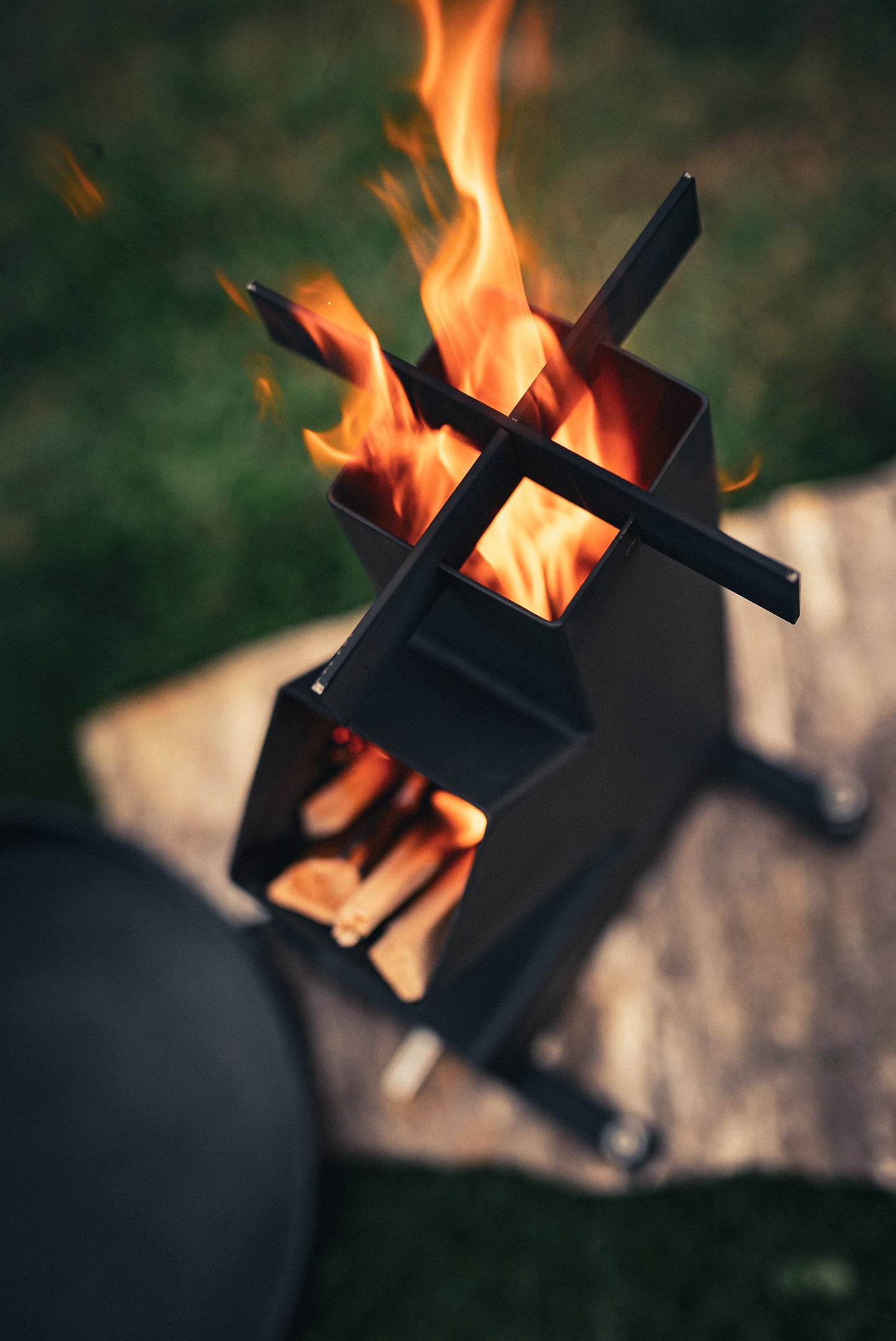 Rocket Stove “Peak Grill”