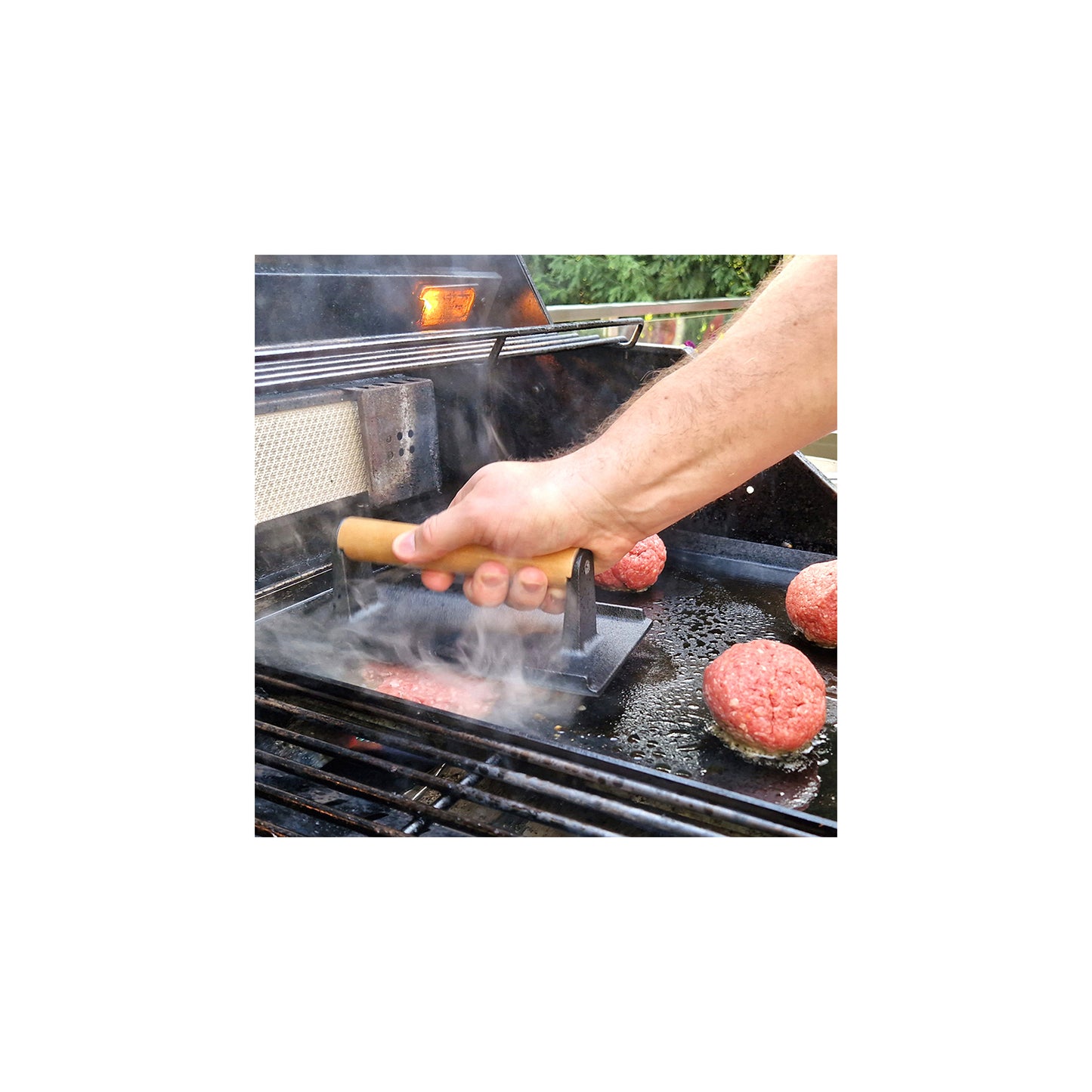 Burgerpresse aus Gusseisen mit Holzgriff – 21 cm